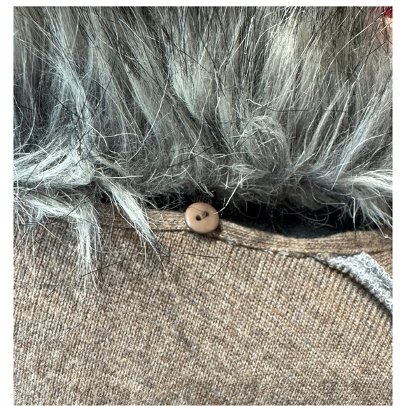 Anthropologie Luii Gray Knit Cape Poncho With Removable Collar Size XL - Picture 7 of 9